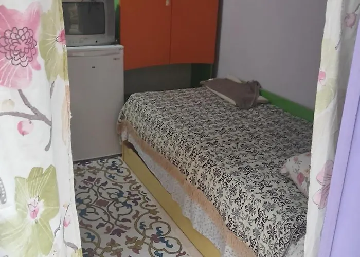 манолов アパート